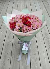 Букет цветов из:  Альстромерии в Лысогорской