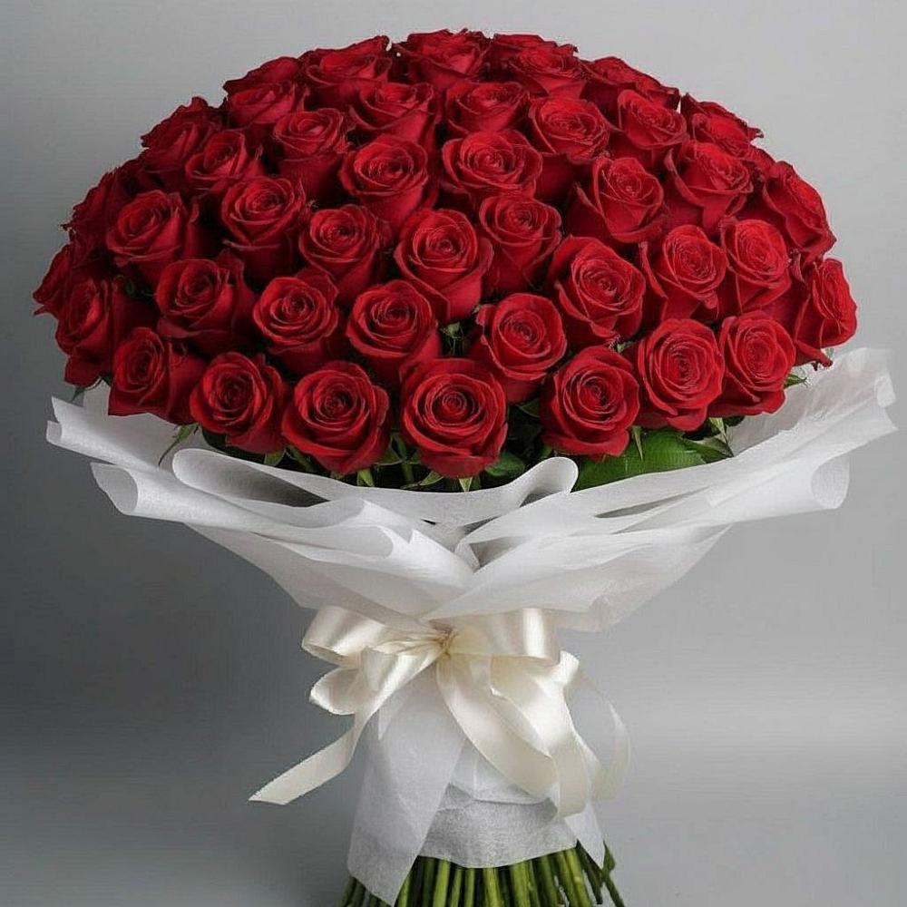 Букет 101 Красная роза Блэк Мэджик в Лысогорской