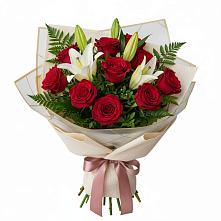 Букет цветов из:  Лилии и Розы в Лысогорской