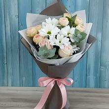 Букет цветов из:  Хризантемы и Розы в Лысогорской