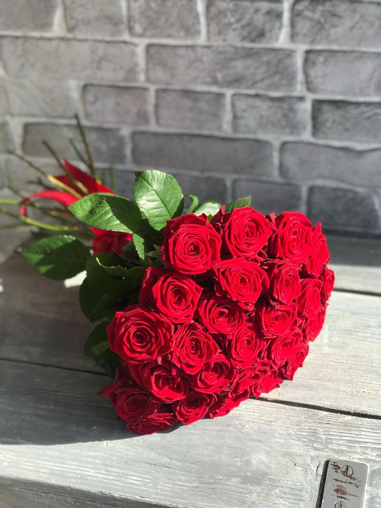 Букет Красные розы Фридом в Лысогорской