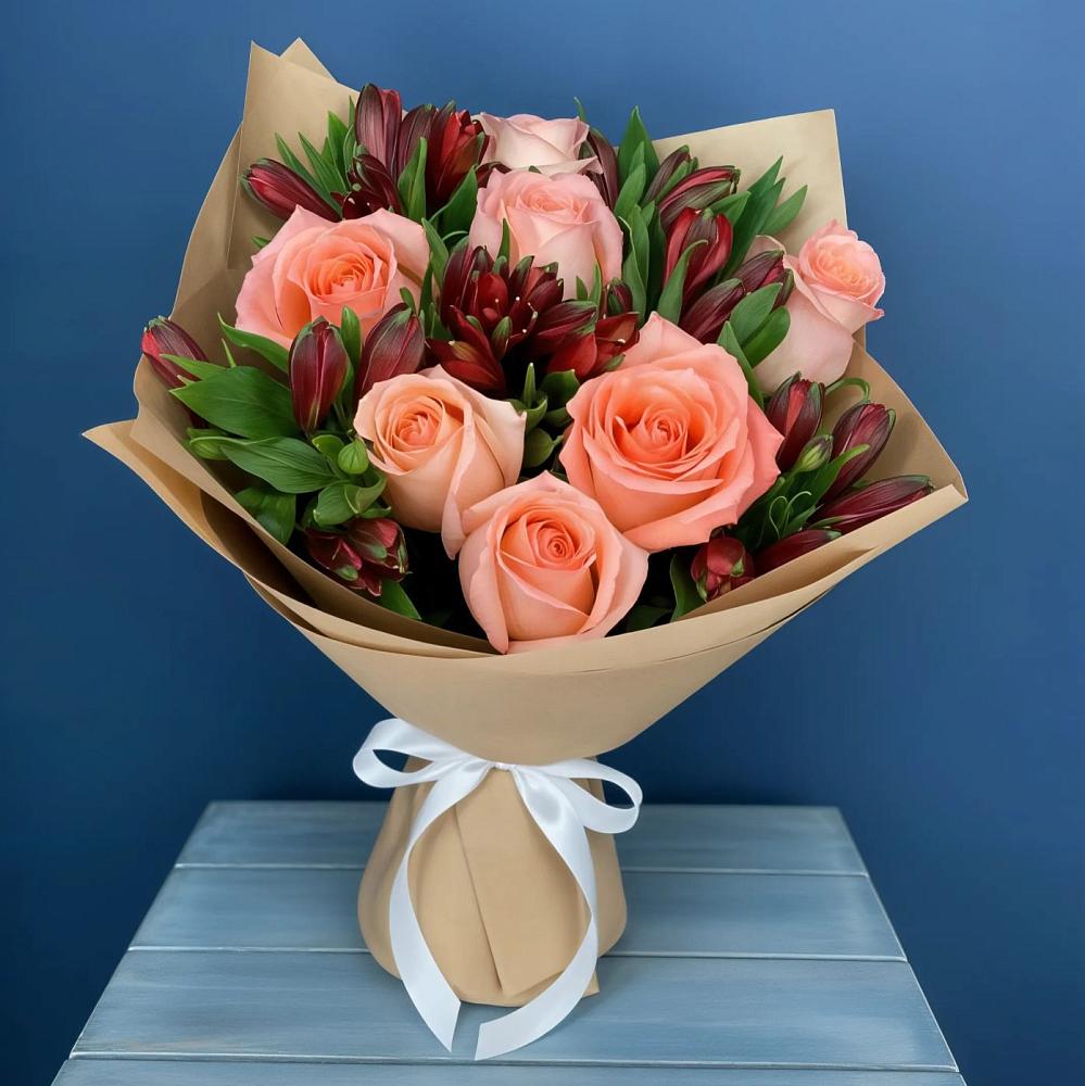 Букет цветов из: Розы и Альстромерии в Лысогорской