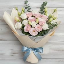 Букет цветов из:  Лизиантусы в Лысогорской