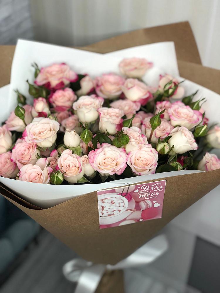 Букет цветов из: Розы в Лысогорской