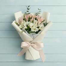 Букет цветов из:  Альстромерии в Лысогорской