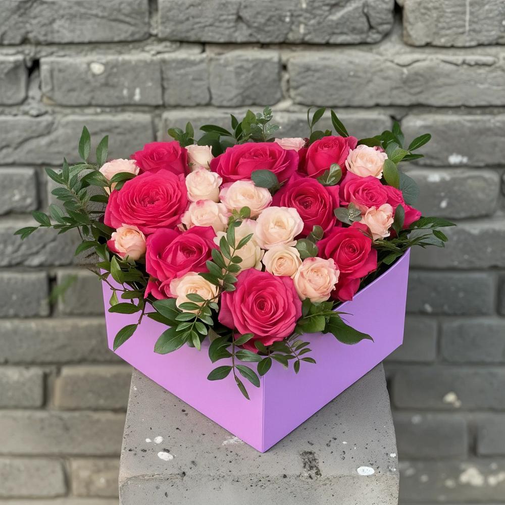 Цветочная композиция из Розы в коробке в Лысогорской