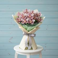 Букет цветов из:  Орхидеи и Розы в Лысогорской
