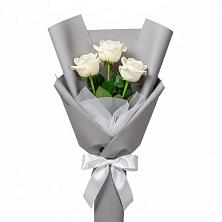 Букет 3 белые розы в Лысогорской