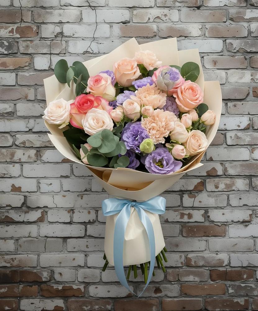 Букет цветов из: Розы, Лизиантусы и Гвоздики в Лысогорской