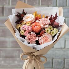 Букет цветов из:  Гвоздики, Хризантемы и Розы в Лысогорской