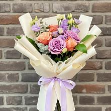 Букет цветов из:  Лизиантусы и Розы #REPLACE_PRED# Лысогорской