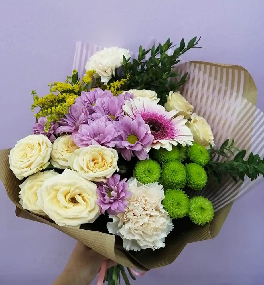 Букет цветов из: Хризантемы, Розы, Гвоздики и Герберы в Лысогорской