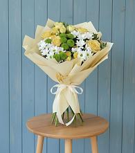 Букет цветов из:  Хризантемы и Розы в Лысогорской