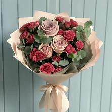 Букет цветов из:  Гвоздики и Розы в Лысогорской